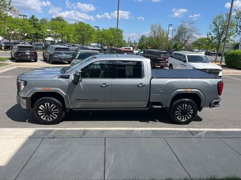 Used 2025 GMC Sierra 2500 Denali Ultimate AWD/4WD image 4