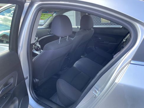 Used 2014 Chevrolet Cruze LT image 15