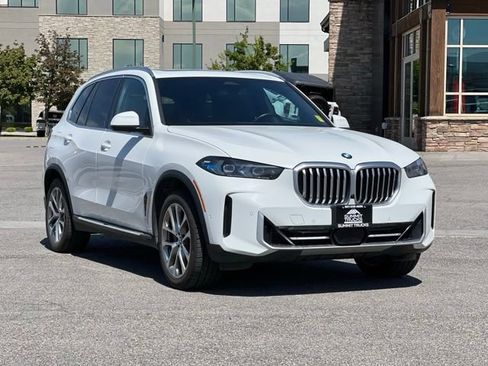 Used 2026 BMW X5 xDrive40i AWD/4WD image 1