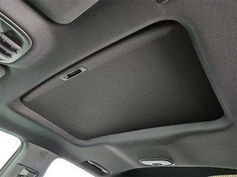 Used 2024 Chevrolet Colorado ZR2 w/ ZR2 Bison Edition image 11