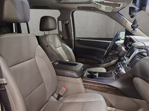 Used 2017 Chevrolet Suburban LT AWD/4WD image 22