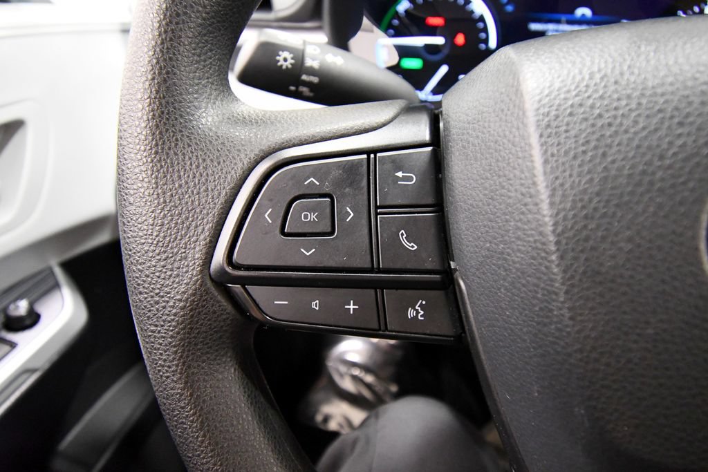 Used 2025 Toyota Sienna LE AWD/4WD image 20