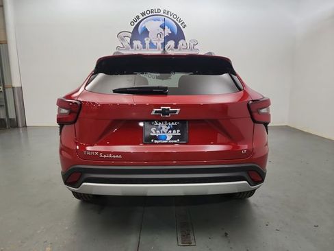 New 2026 Chevrolet Trax LT w/ Driver Confidence Package image 6
