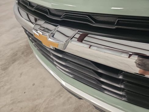 Used 2025 Chevrolet TrailBlazer LT w/ Convenience Package image 9