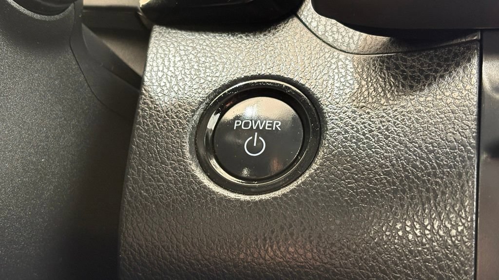Used 2025 Toyota Camry XLE FWD image 35
