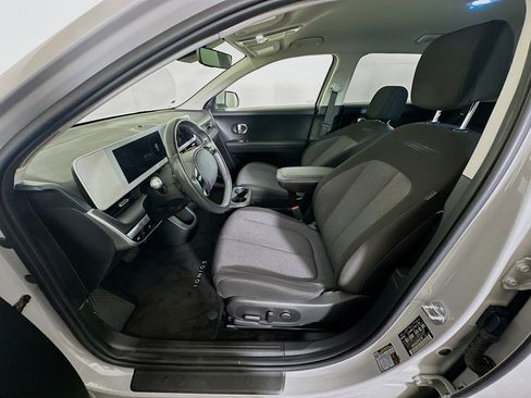 Used 2024 Hyundai Ioniq 5 SEL RWD image 13