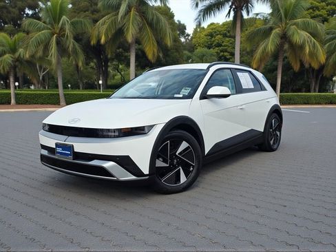 Certified 2025 Hyundai Ioniq 5 SEL image 2