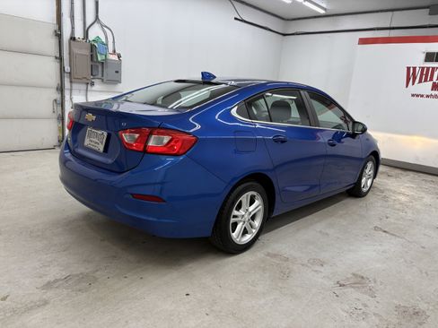 Used 2018 Chevrolet Cruze LT image 4