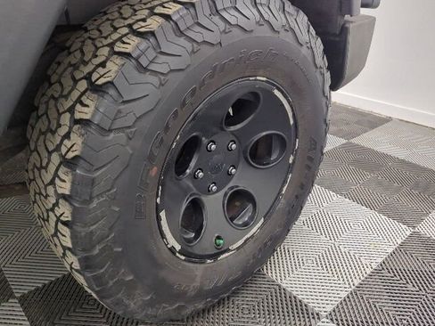 Used 2012 Jeep Wrangler Unlimited Sport AWD/4WD image 22