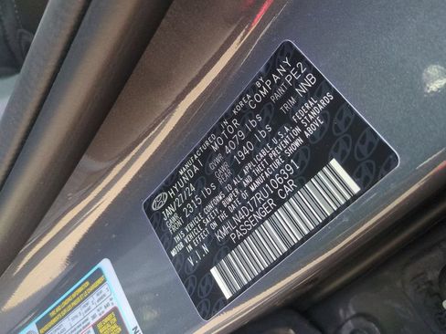 Certified 2024 Hyundai Elantra Limited FWD image 30