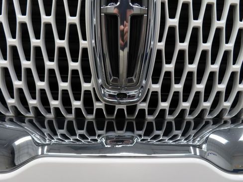 Used 2024 Lincoln Navigator L Reserve w/ Equipment Group 201A image 53