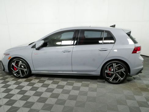 Used 2025 Volkswagen GTI SE FWD image 30