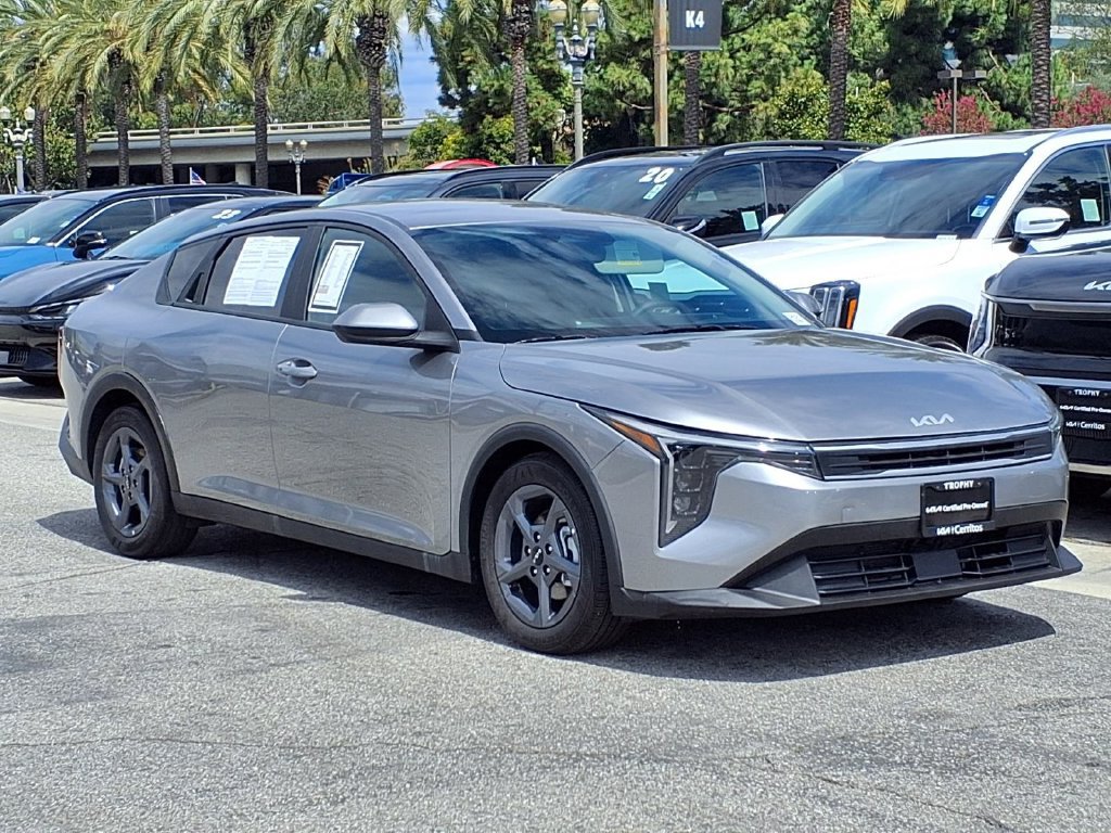 Certified 2025 Kia K4 FWD image 7