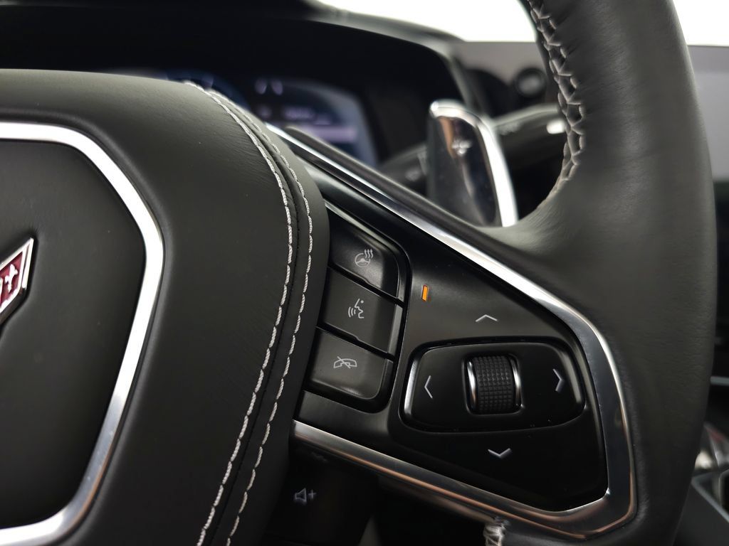 Used 2025 Chevrolet Corvette Stingray Preferred Conv w/ Stealth Interior Trim Package RWD image 21