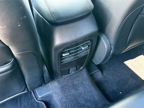 Used 2017 Lincoln MKC Premiere image 24