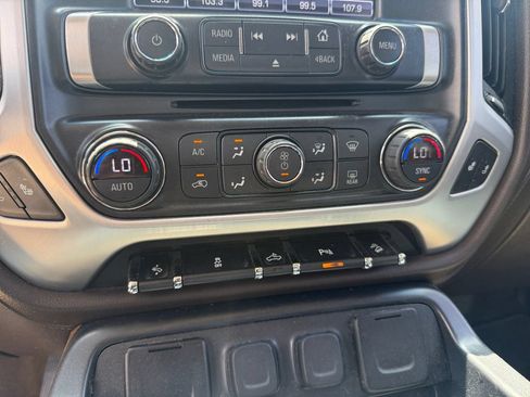 Used 2018 GMC Sierra 1500 SLT w/ SLT Premium Package AWD/4WD image 18