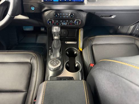 Used 2024 Ford Bronco Badlands AWD/4WD image 16