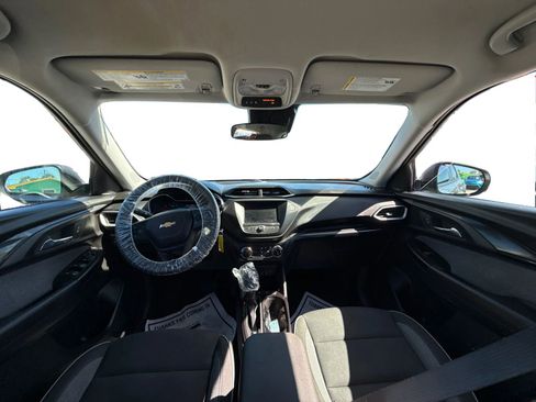 Used 2023 Chevrolet TrailBlazer LS FWD image 13