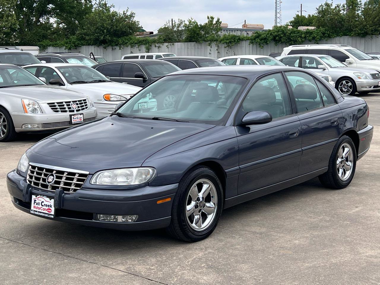 Used 1997 Cadillac Catera RWD image 2