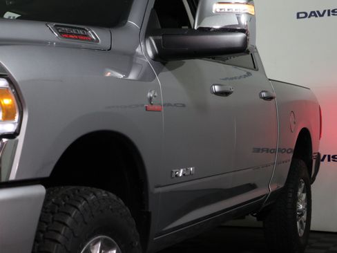 Used 2024 RAM 2500 Laramie w/ Safety Group AWD/4WD image 10