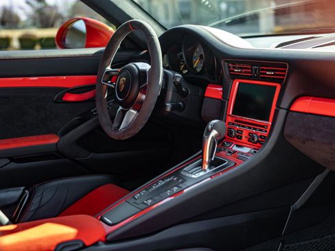 Used 2016 Porsche 911 GT3 RS image 31