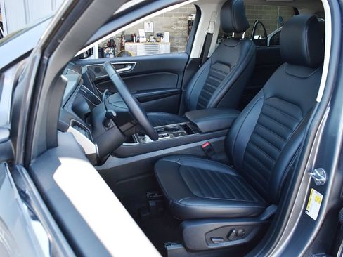 Used 2024 Ford Edge SEL w/ Convenience Package AWD/4WD image 5