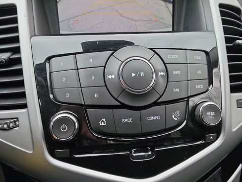 Used 2015 Chevrolet Cruze LT FWD image 12