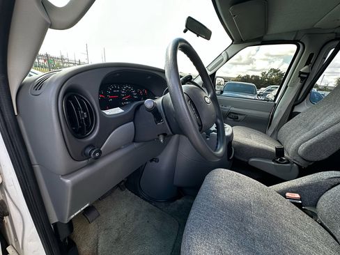 Used 2004 Ford E-250 and Econoline 250 Extended image 23
