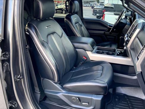 Used 2020 Ford F250 Platinum w/ FX4 Off-Road Package image 9