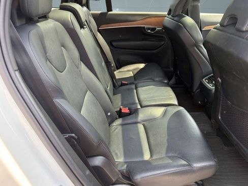 Used 2023 Volvo XC90 B6 Plus w/ Protection Package Premier AWD/4WD image 30