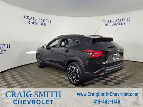 New 2026 Chevrolet Trax RS w/ Sunroof Package image 11