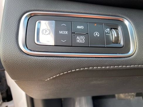 Used 2026 Buick Enclave Sport Touring AWD/4WD image 20