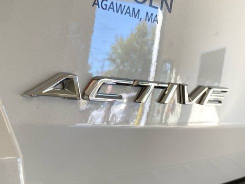 New 2025 Ford Explorer Active image 9