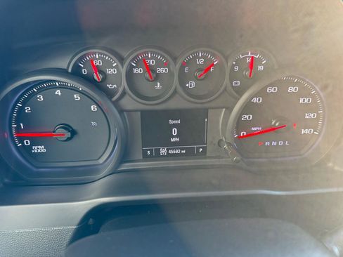 Used 2025 Chevrolet Silverado 2500 Custom w/ Custom Value Package image 20