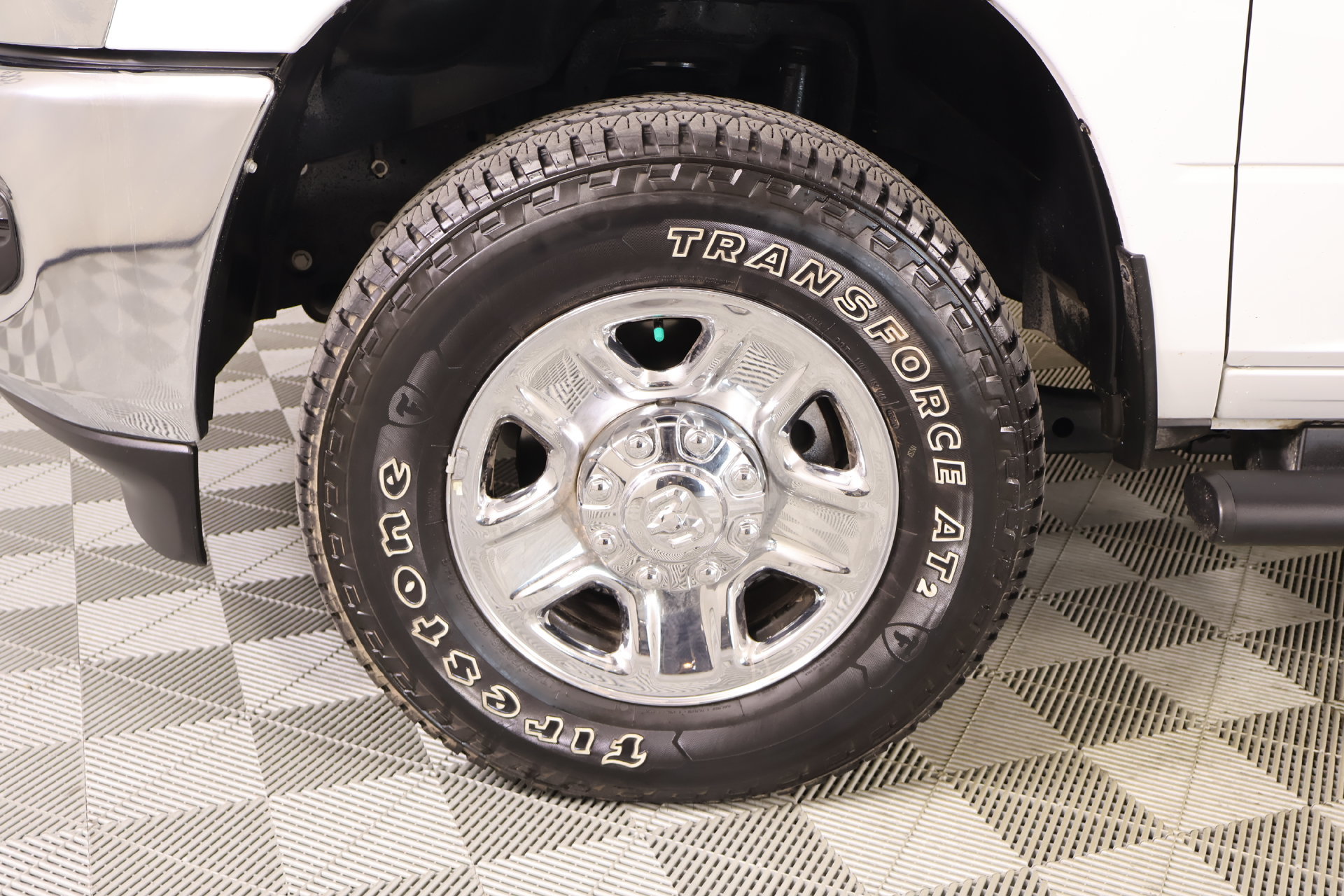 Used 2025 RAM 2500 Tradesman AWD/4WD image 17