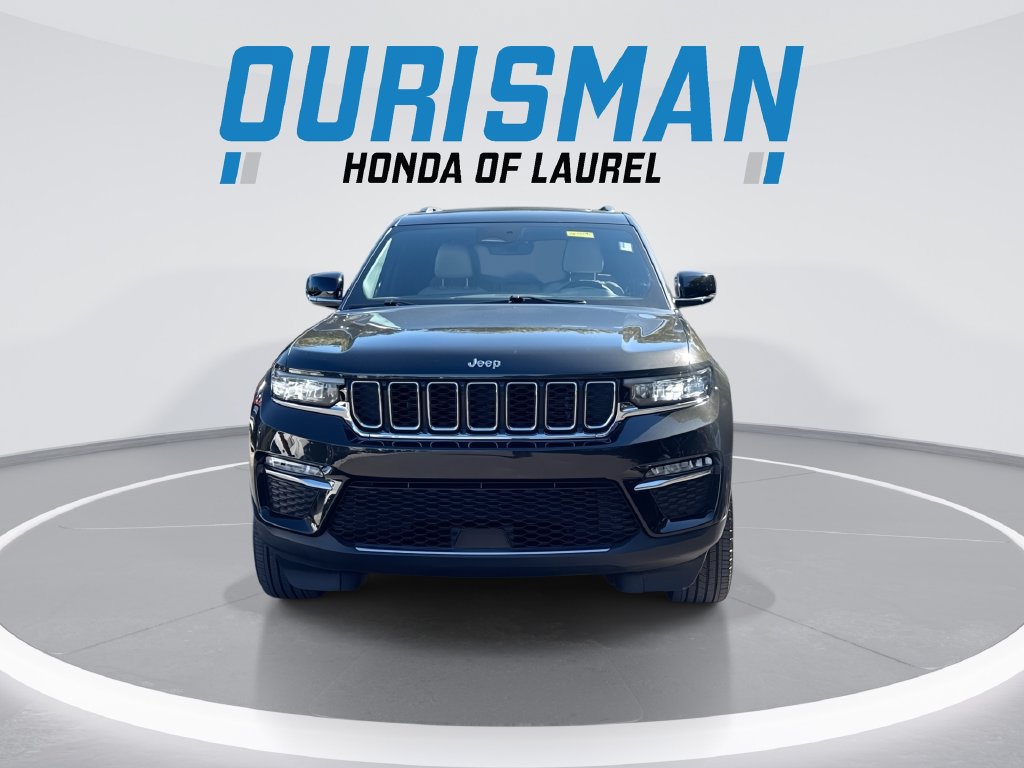Used 2023 Jeep Grand Cherokee Limited AWD/4WD image 3