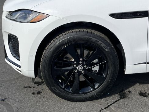 Used 2025 Jaguar F-PACE R-Dynamic S image 13