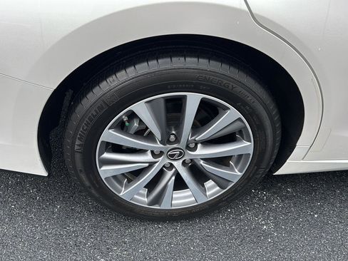 Certified 2021 Lexus ES 350 w/ Accessory Package image 35