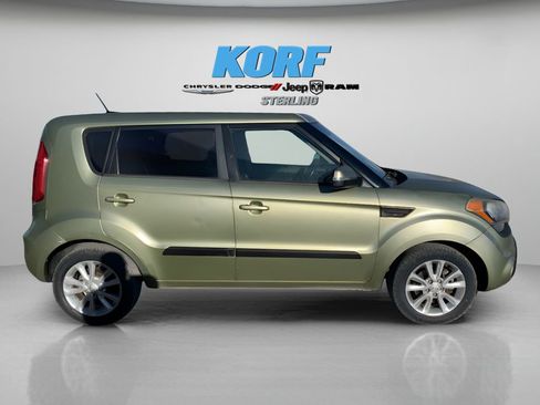 Used 2012 Kia Soul + image 4