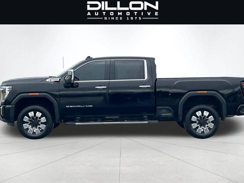 Used 2024 GMC Sierra 3500 Denali w/ Denali Reserve Package AWD/4WD image 7