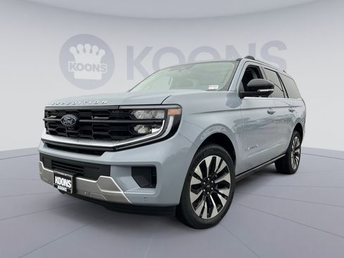 New 2026 Ford Expedition Platinum w/ Driver's Package image 1