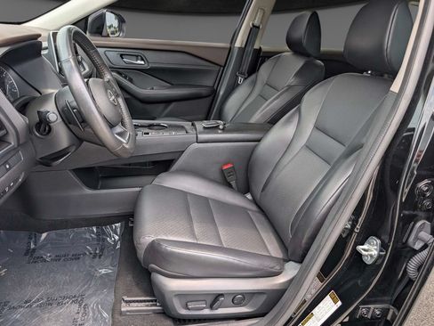 Used 2023 Nissan Rogue SV w/ SV Premium B Package FWD image 17