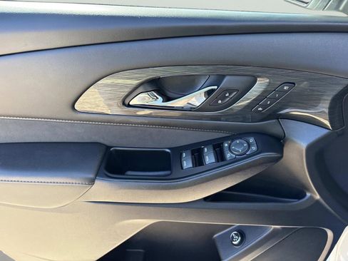 Used 2023 Chevrolet Traverse High Country w/ LPO, Cargo Package image 27