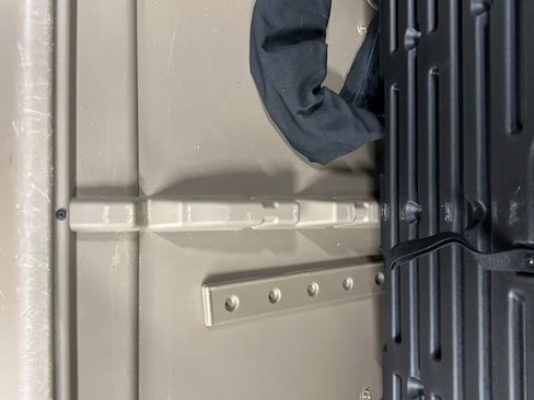 Used 2019 Chevrolet Suburban Premier image 12