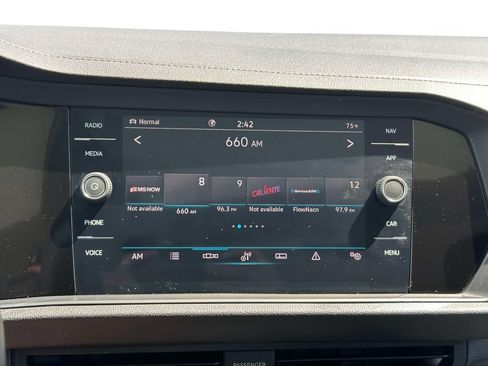 Used 2022 Volkswagen Jetta SEL FWD image 3