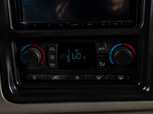 Used 2005 Chevrolet Silverado 3500 LT w/ Heavy-Duty Power Package image 21