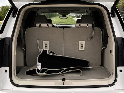 Used 2023 GMC Acadia Denali w/ Denali Ultimate Package image 31