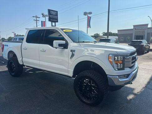 Used 2021 Ford F150 Lariat w/ Tow Technology Package image 4