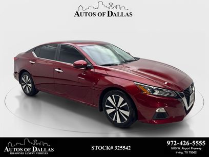 Used 2022 Nissan Altima 2.5 SV w/ SV Premium Package