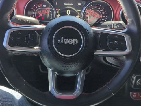 Used 2021 Jeep Gladiator Rubicon AWD/4WD image 15